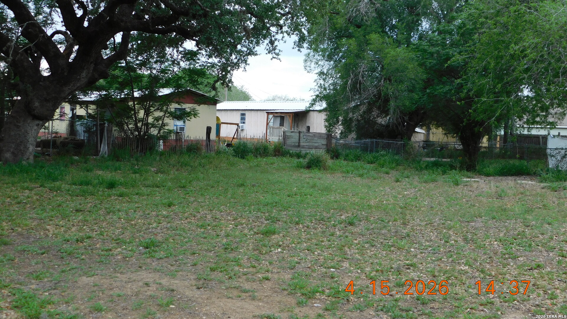 609 4th Street Pleasanton TX 78064