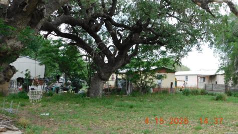 609 4th Street Pleasanton TX 78064