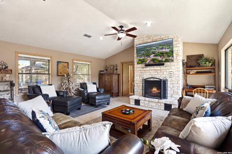 1271 White Water Road New Braunfels TX 78132