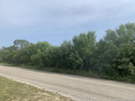 314 County Road 5633 Castroville TX 78009