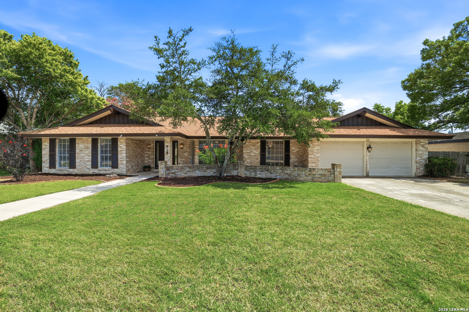 418 Crestwind Drive Windcrest TX 78239