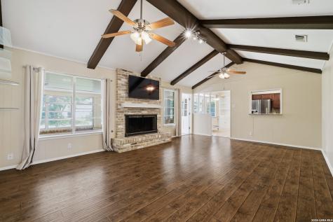 418 Crestwind Drive Windcrest TX 78239
