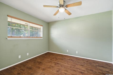 418 Crestwind Drive Windcrest TX 78239