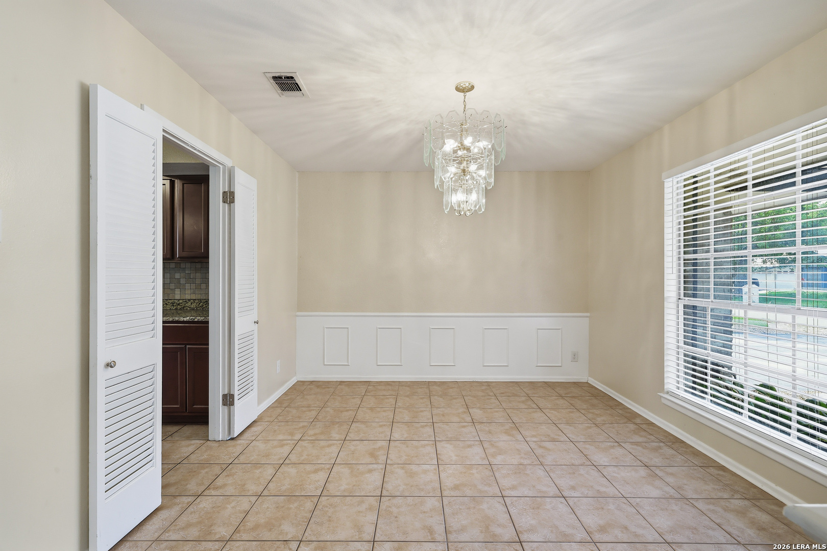 418 Crestwind Drive Windcrest TX 78239