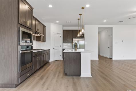 120 Desert Cactus San Antonio TX 78253