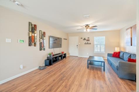 6139 Lakefront San Antonio TX 78222