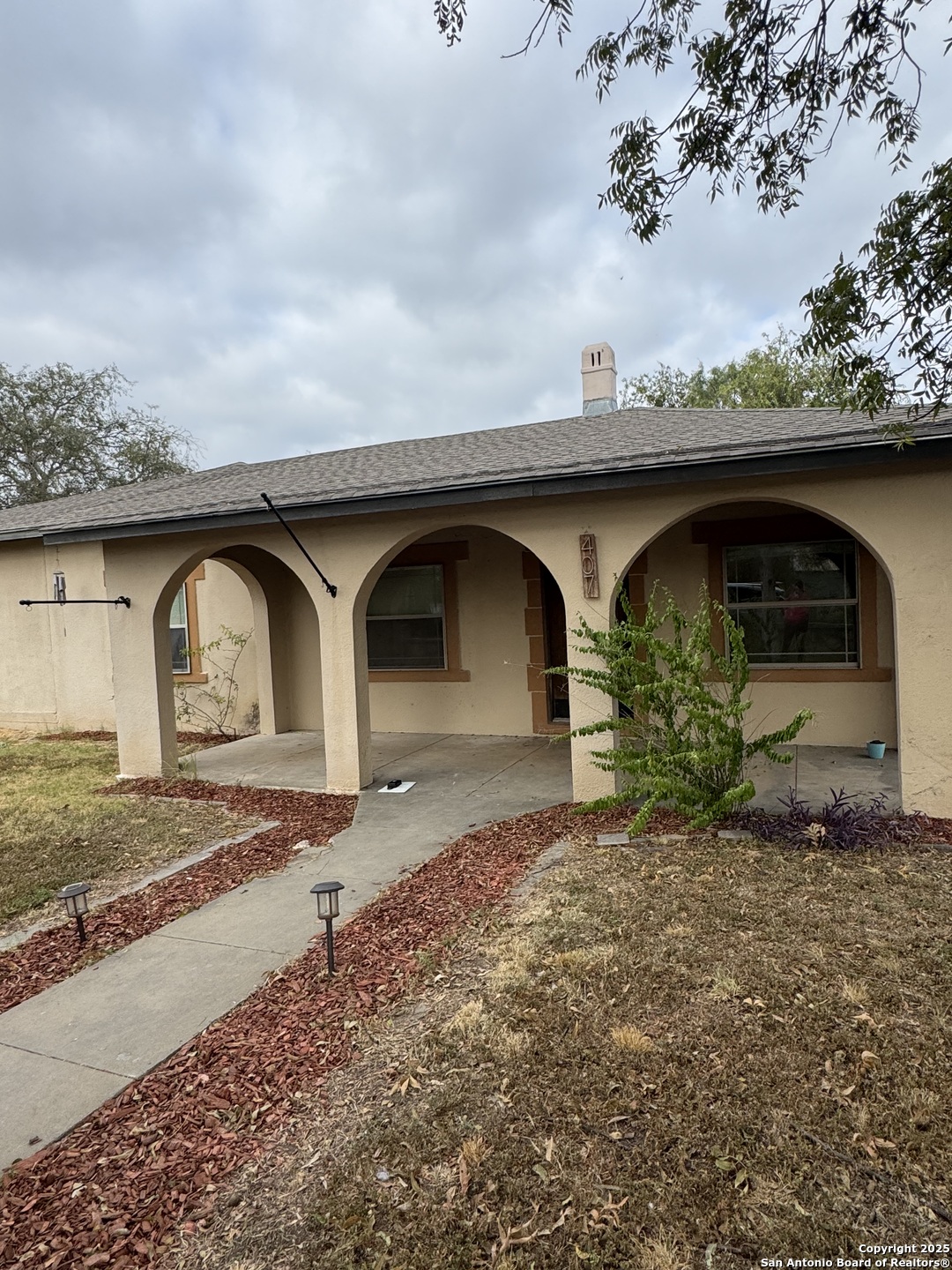 407 N Fort Street Brackettville TX 78832