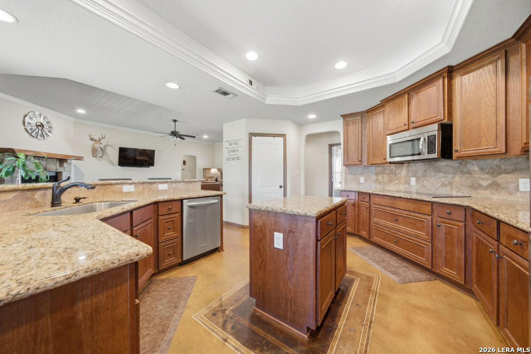 3690 Rakowitz Road Adkins TX 78101