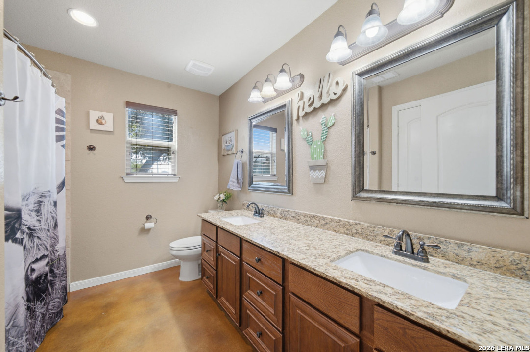 3690 Rakowitz Road Adkins TX 78101