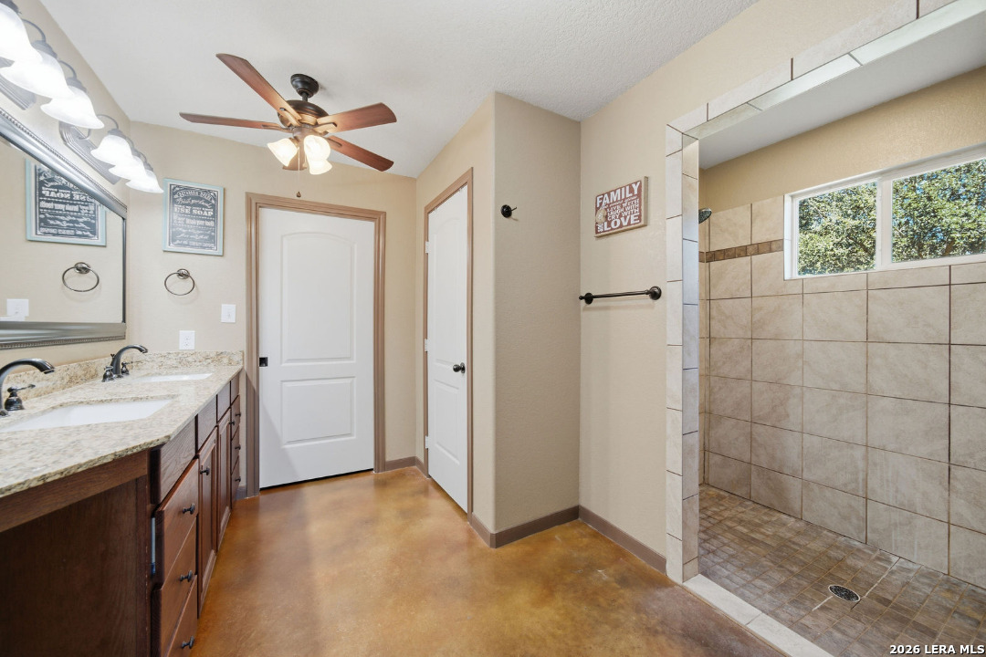3690 Rakowitz Road Adkins TX 78101