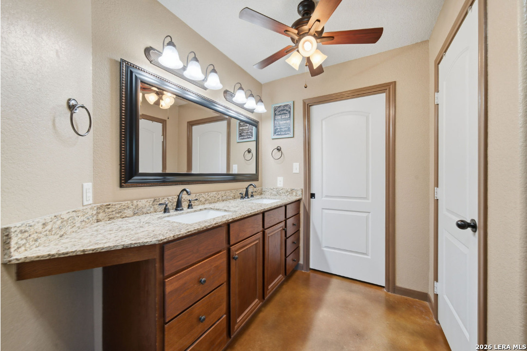 3690 Rakowitz Road Adkins TX 78101