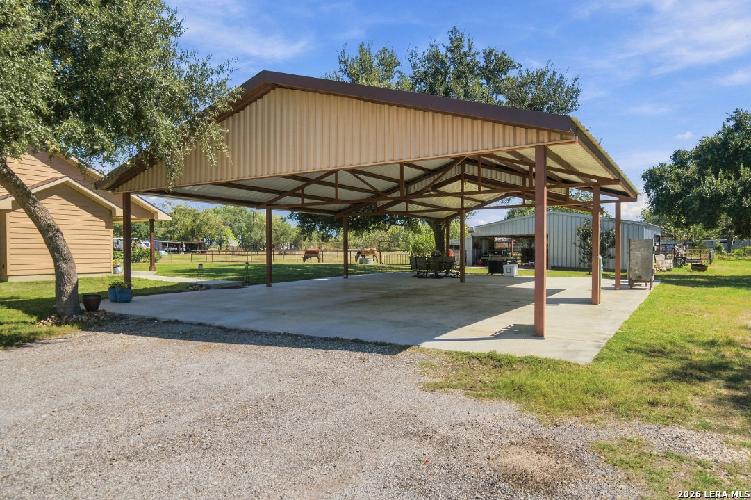 3690 Rakowitz Road Adkins TX 78101