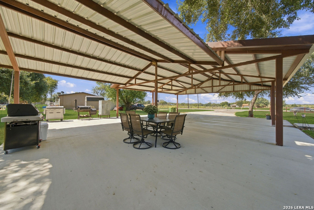 3690 Rakowitz Road Adkins TX 78101