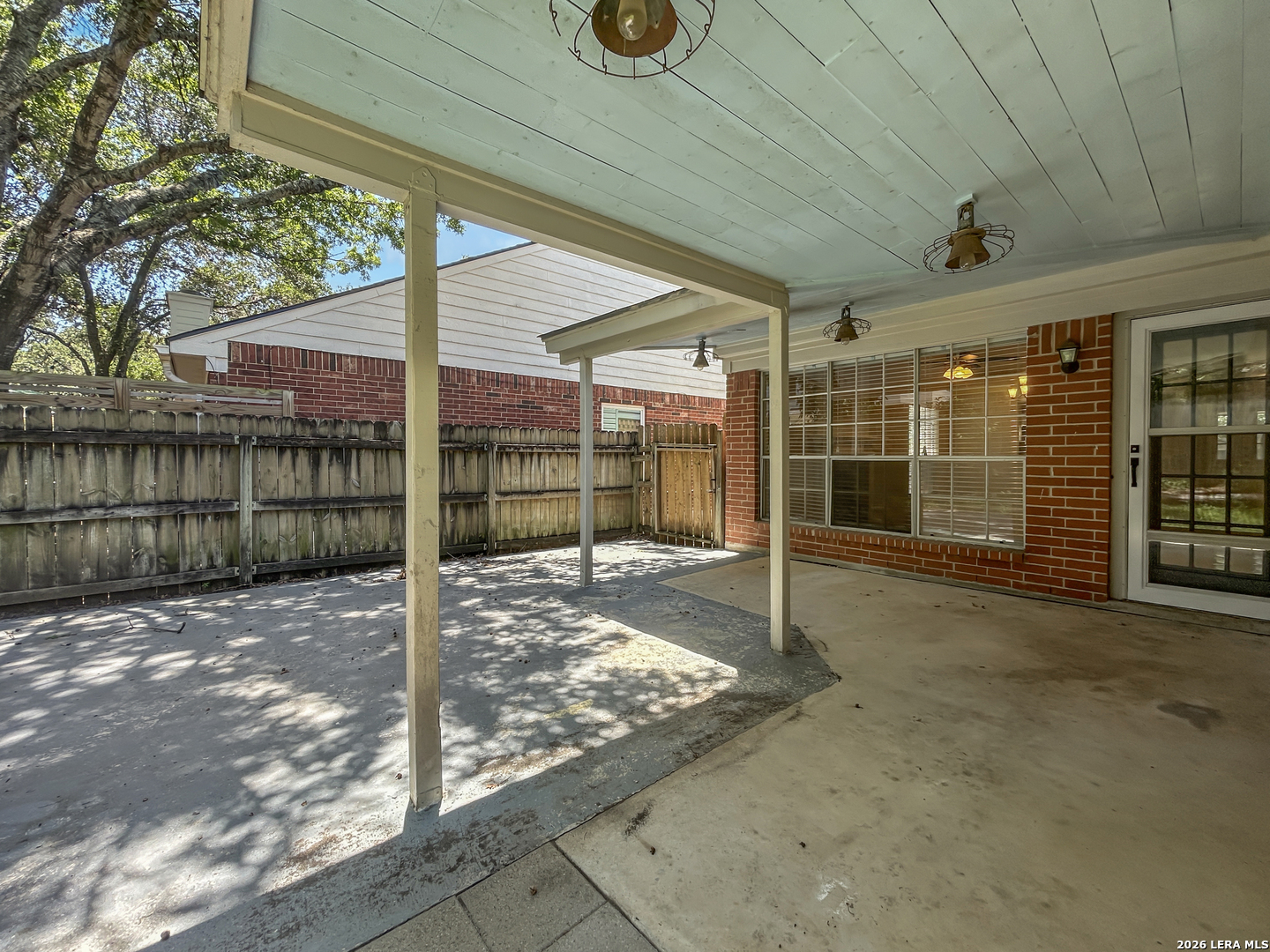 9306 Fishers Hill Drive San Antonio TX 78240