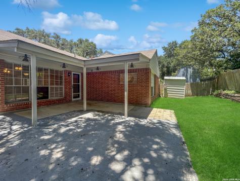 9306 Fishers Hill Drive San Antonio TX 78240