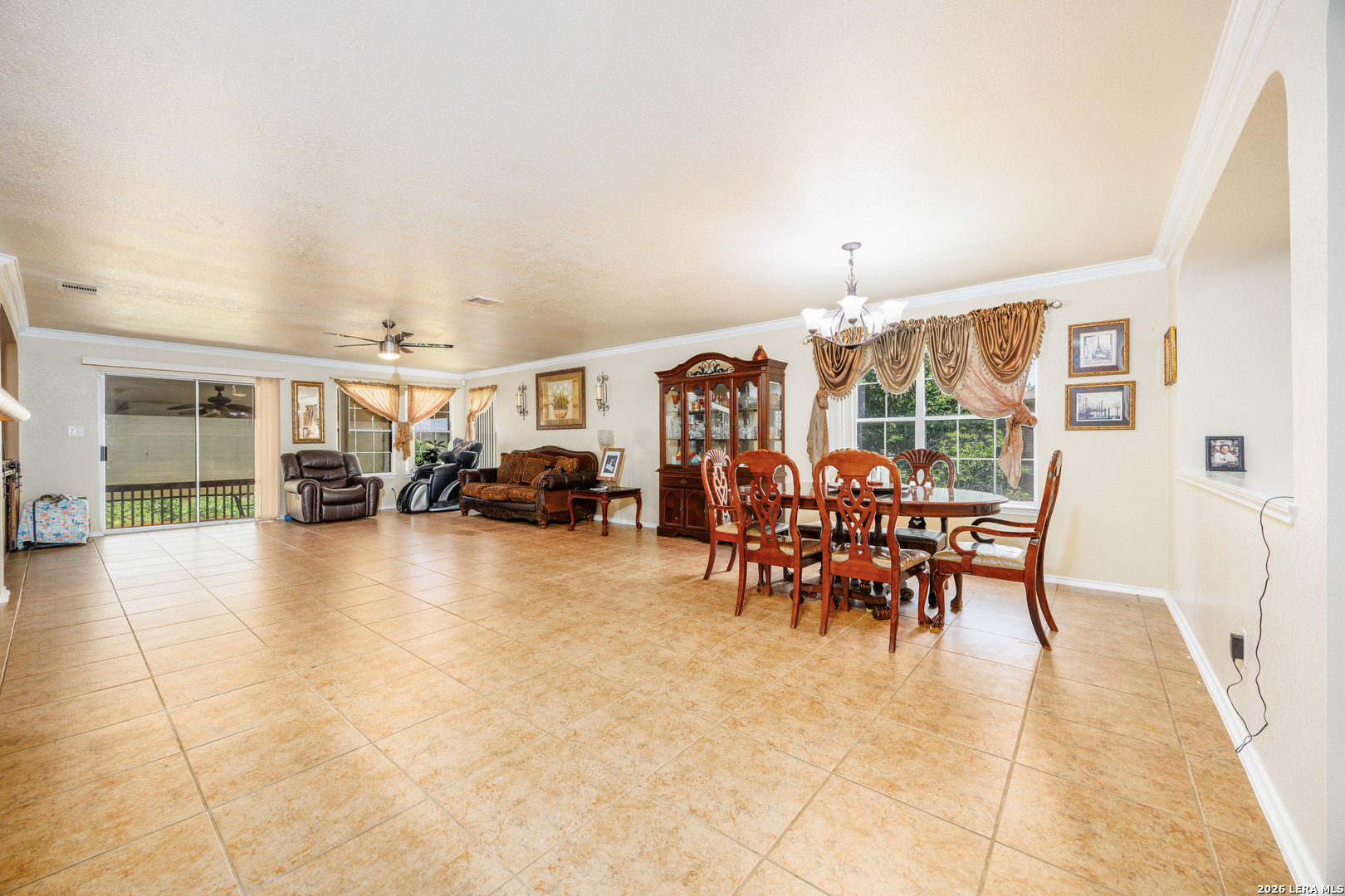 1302 Sun Garden San Antonio TX 78245