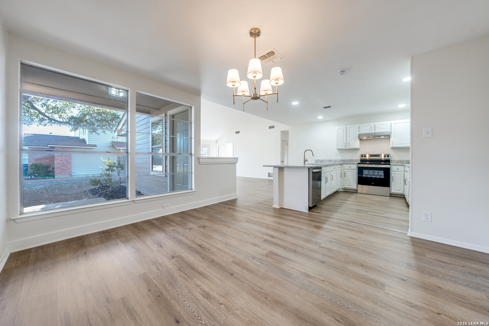 6318 Club Oaks San Antonio TX 78249