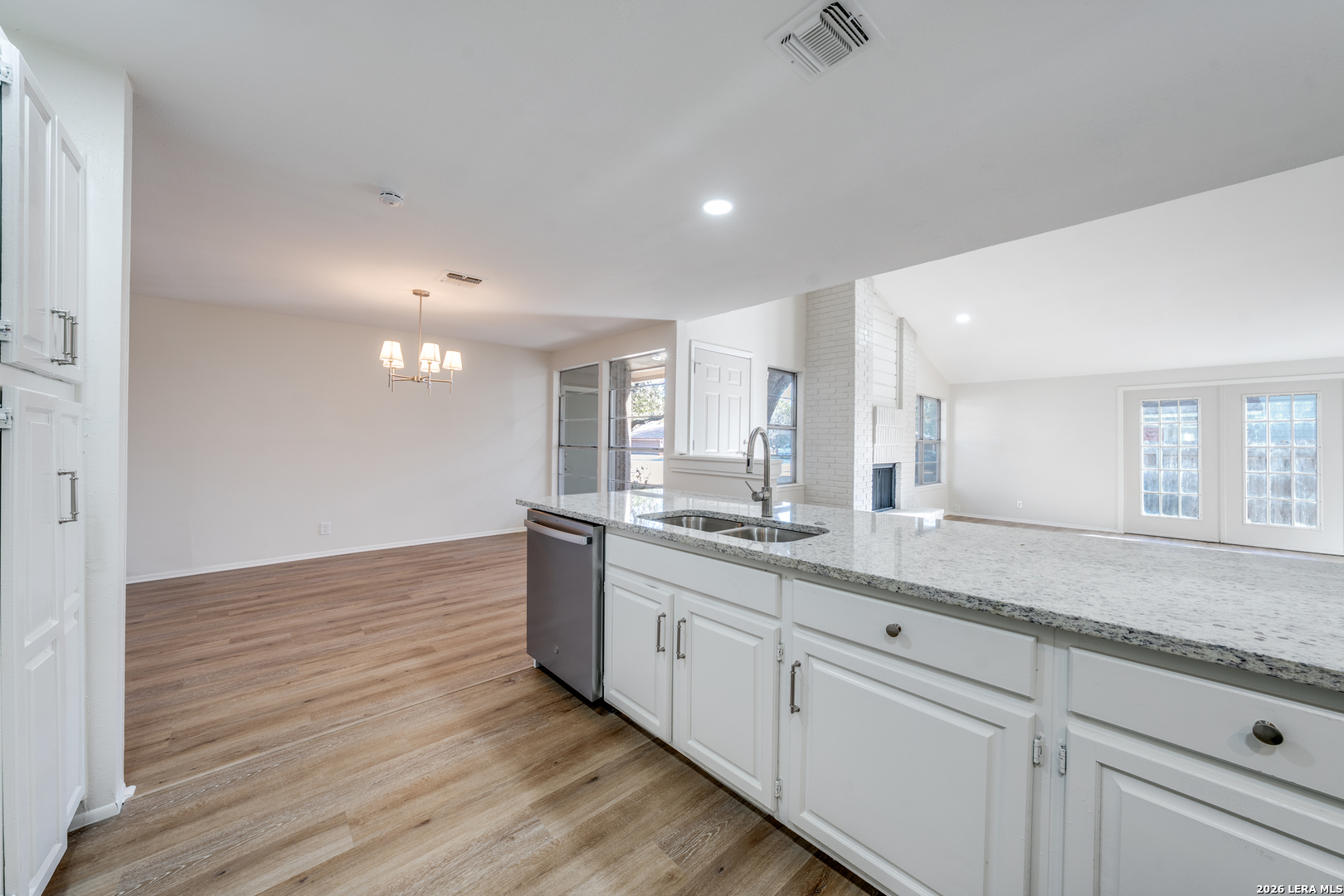 6318 Club Oaks San Antonio TX 78249