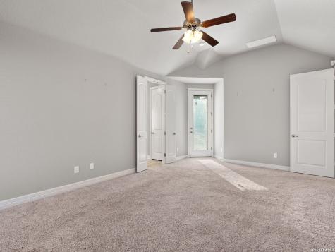 8622 Gelvani Vina Boerne TX 78015