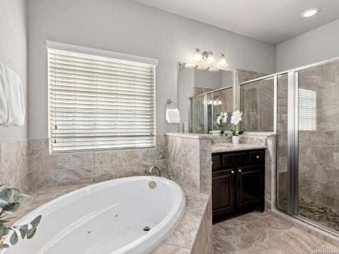 8622 Gelvani Vina Boerne TX 78015