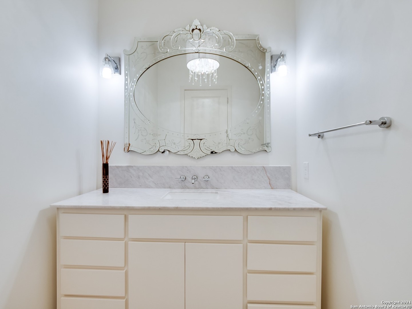 17 Aston Glen San Antonio TX 78257