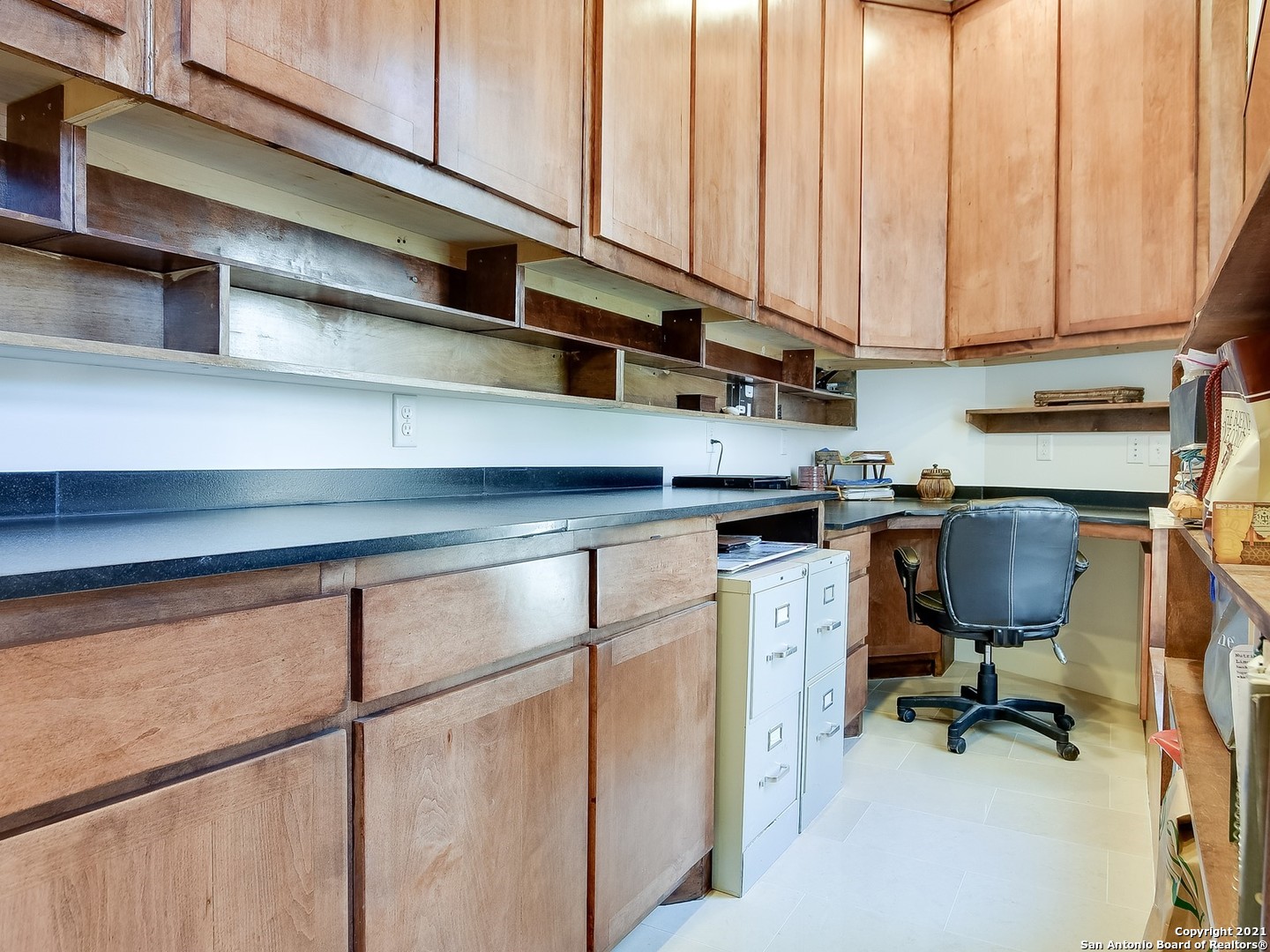 17 Aston Glen San Antonio TX 78257