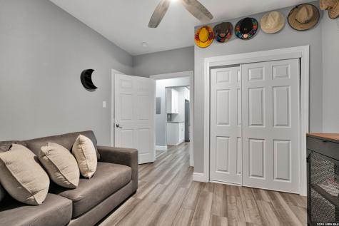 322 W Huisache Avenue San Antonio TX 78212