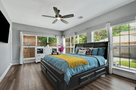 322 W Huisache Avenue San Antonio TX 78212