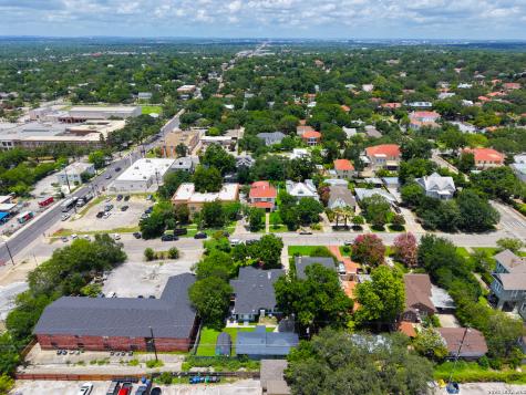 322 W Huisache Avenue San Antonio TX 78212