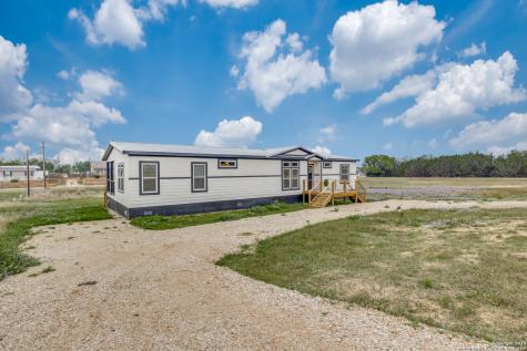 569 Pr 1520 Bandera TX 78003