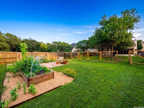 1035 Maltese Lane San Antonio TX 78260