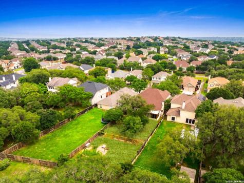 1035 Maltese Lane San Antonio TX 78260
