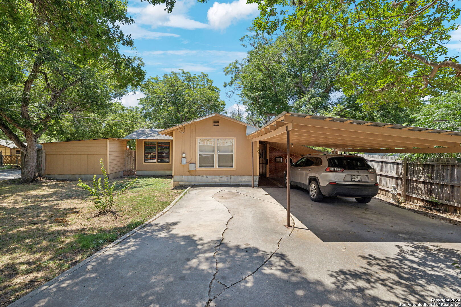 801 4th Street Seguin TX 78155