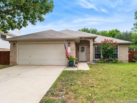 1135 Meadowalk San Antonio TX 78253