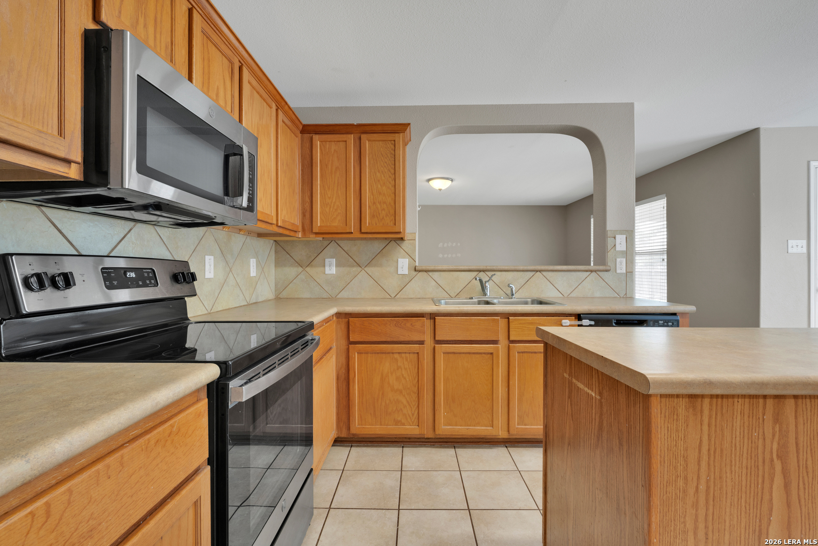 10802 Arabian Sands San Antonio TX 78254