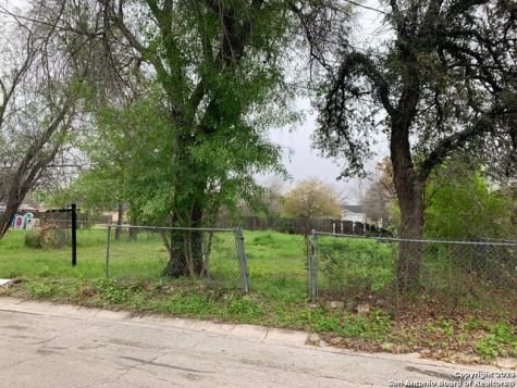 511 Riley Street Seguin TX 78155