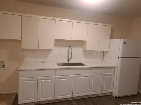 5502 Wales San Antonio TX 78223