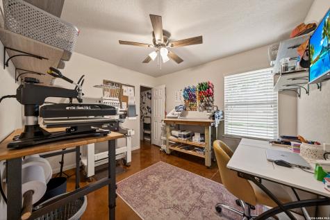 1001 Oak Park Schertz TX 78154