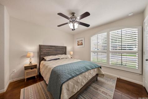 1001 Oak Park Schertz TX 78154