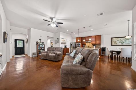 1001 Oak Park Schertz TX 78154