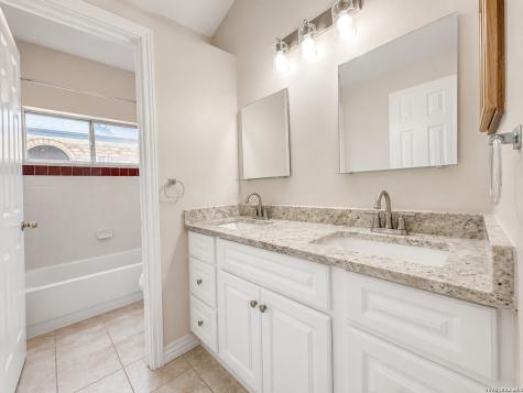 6155 Heritage Place Drive San Antonio TX 78240