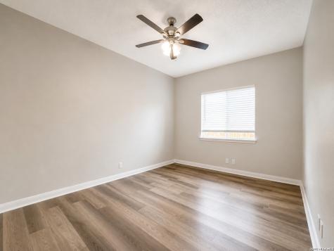 6155 Heritage Place Drive San Antonio TX 78240