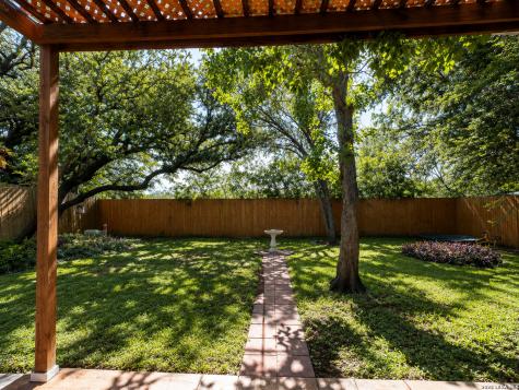 6155 Heritage Place Drive San Antonio TX 78240
