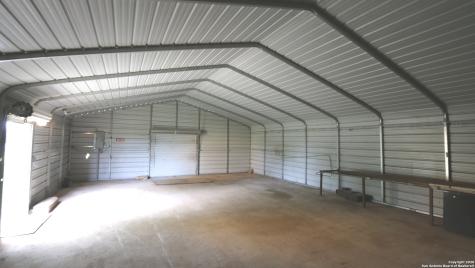 2257 Cr 475 Nixon TX 78140