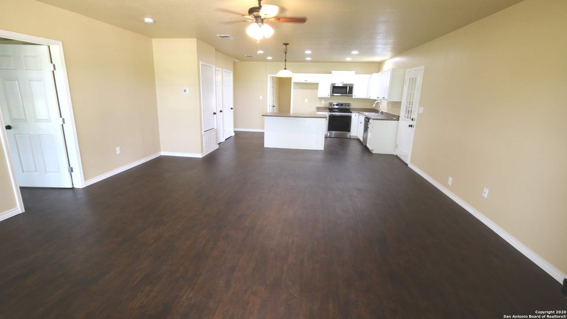 2257 Cr 475 Nixon TX 78140