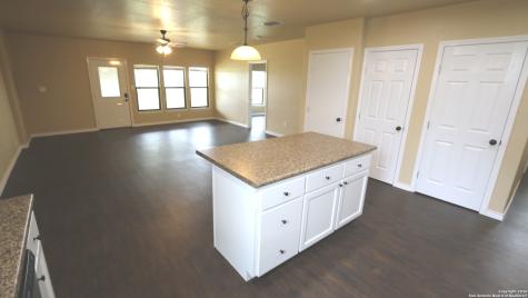 2257 Cr 475 Nixon TX 78140