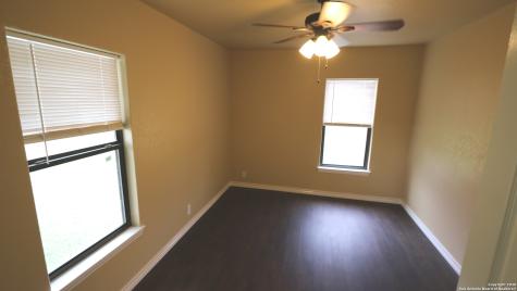 2257 Cr 475 Nixon TX 78140