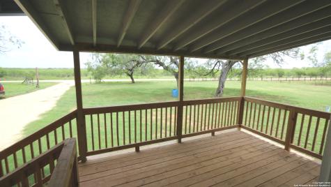 2257 Cr 475 Nixon TX 78140