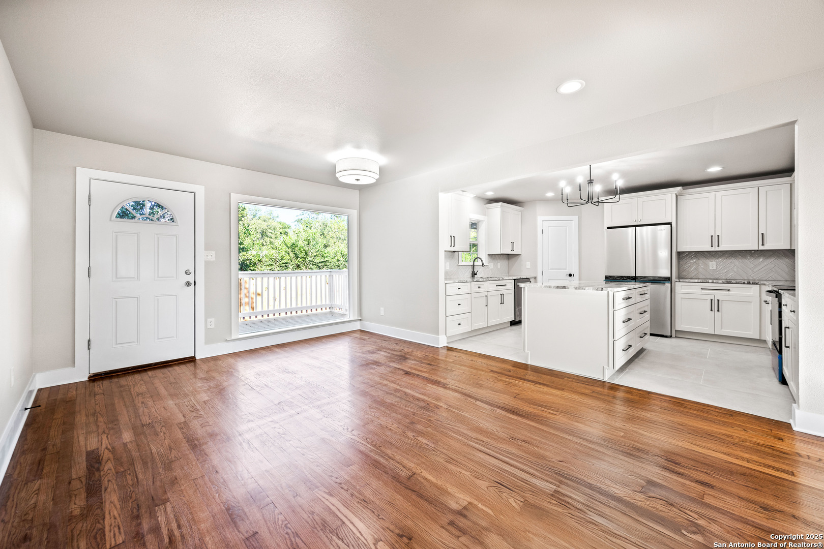 225 Arvin Terrell Hills TX 78209