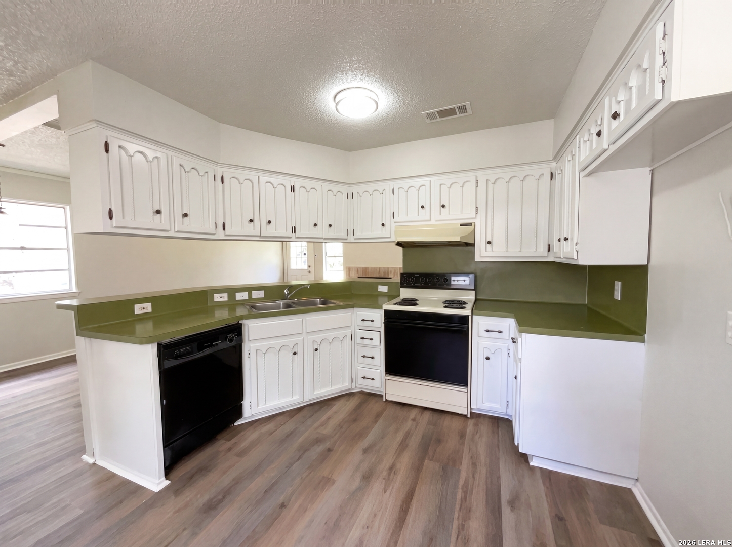 7411 Shady Hollow Lane San Antonio TX 78255